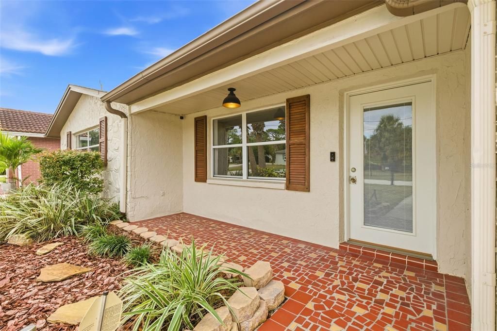 For Sale: $395,000 (3 beds, 2 baths, 1519 Square Feet)