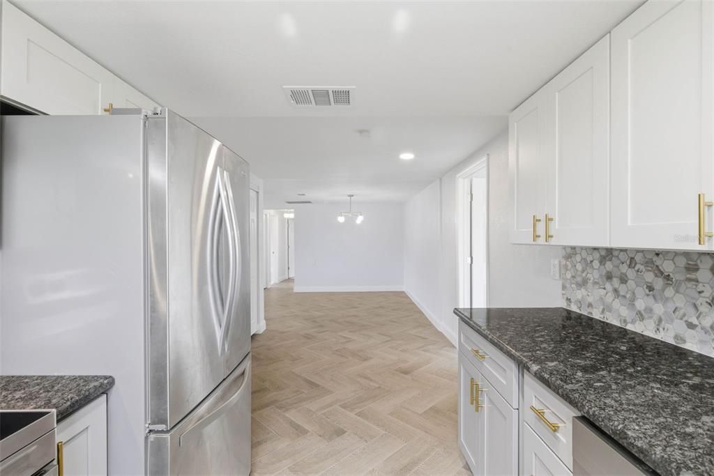 For Sale: $395,000 (3 beds, 2 baths, 1519 Square Feet)