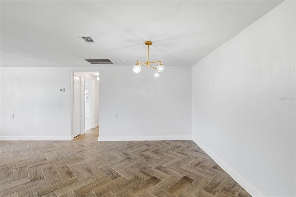 For Sale: $395,000 (3 beds, 2 baths, 1519 Square Feet)