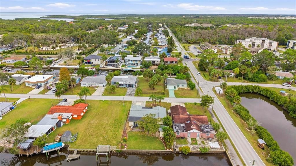 For Sale: $395,000 (3 beds, 2 baths, 1519 Square Feet)