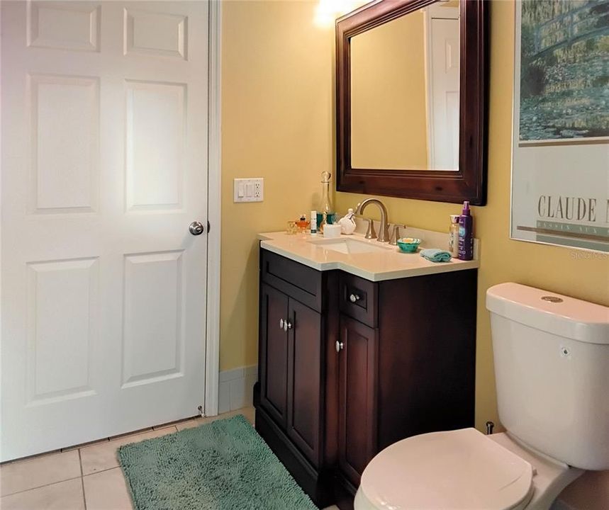 На продажу: $259,000 (2 спален, 1 ванн, 1183 Квадратных фут)