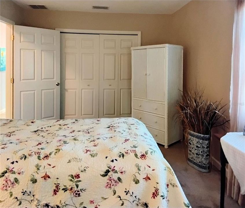 На продажу: $259,000 (2 спален, 1 ванн, 1183 Квадратных фут)