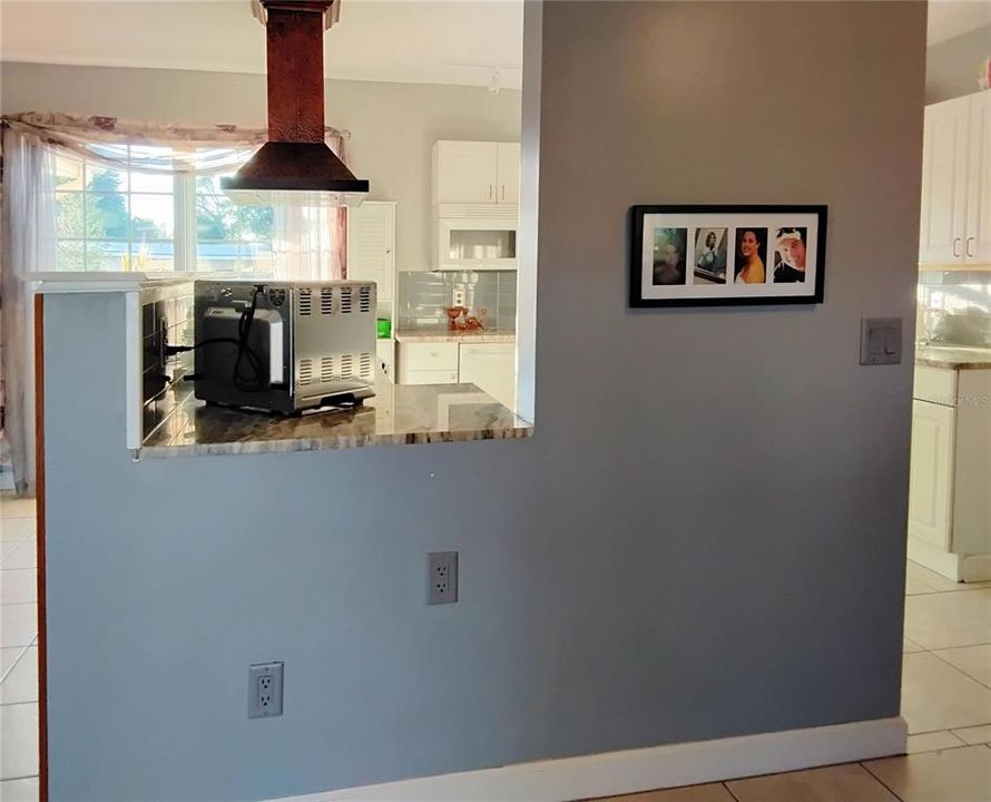 На продажу: $259,000 (2 спален, 1 ванн, 1183 Квадратных фут)