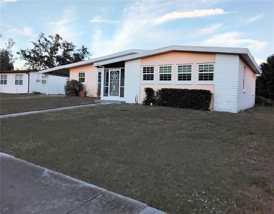 На продажу: $259,000 (2 спален, 1 ванн, 1183 Квадратных фут)