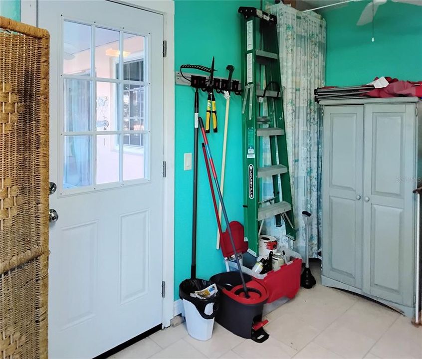 На продажу: $259,000 (2 спален, 1 ванн, 1183 Квадратных фут)