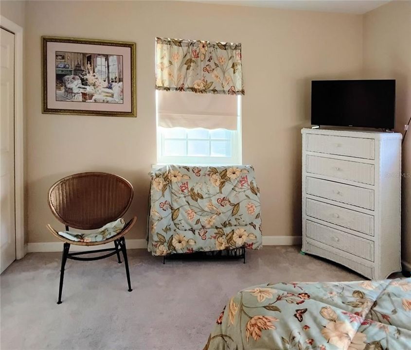 На продажу: $259,000 (2 спален, 1 ванн, 1183 Квадратных фут)