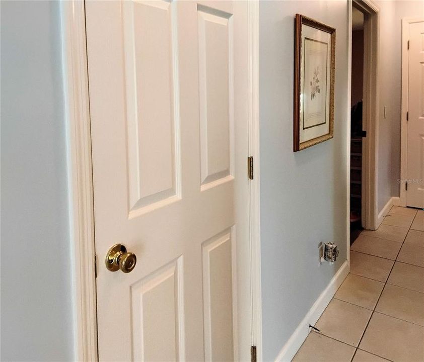 На продажу: $259,000 (2 спален, 1 ванн, 1183 Квадратных фут)