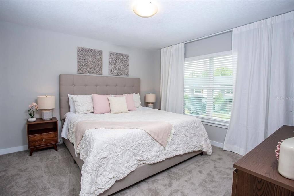 For Sale: $400,000 (4 beds, 3 baths, 1752 Square Feet)