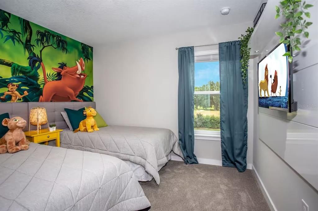 For Sale: $400,000 (4 beds, 3 baths, 1752 Square Feet)