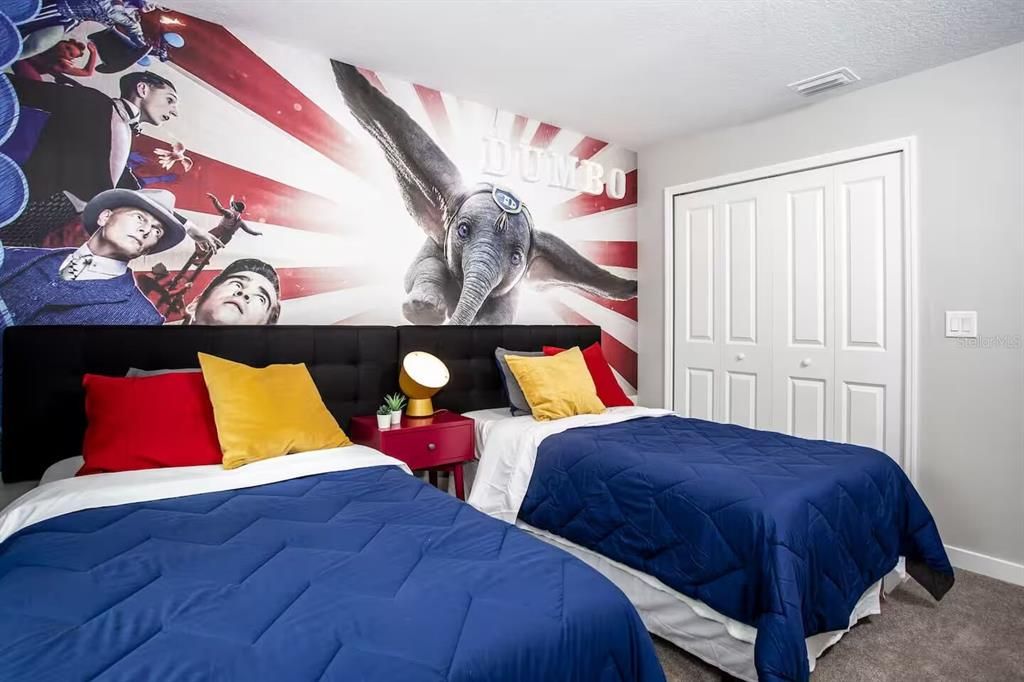 For Sale: $400,000 (4 beds, 3 baths, 1752 Square Feet)