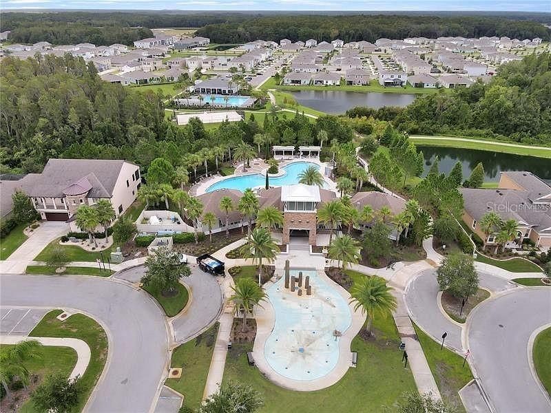 出租: $2,860 (3 贝兹, 2 浴室, 1690 平方英尺)