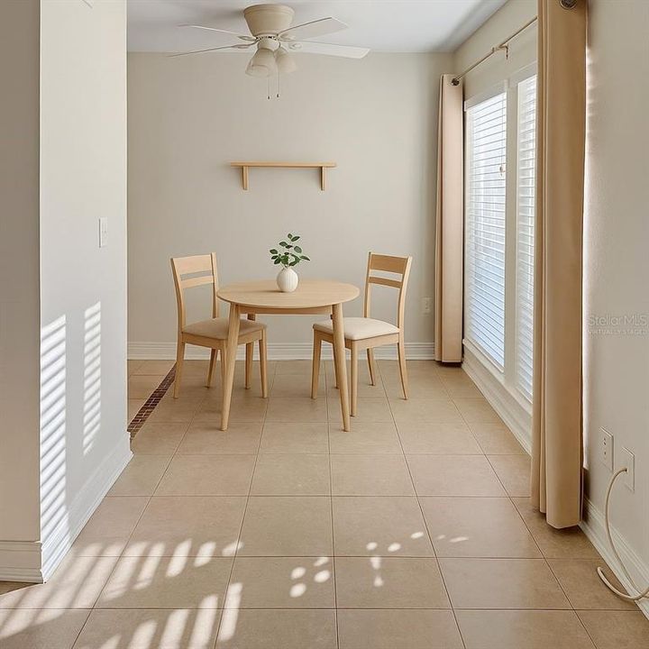 待售: $160,000 (1 贝兹, 1 浴室, 768 平方英尺)