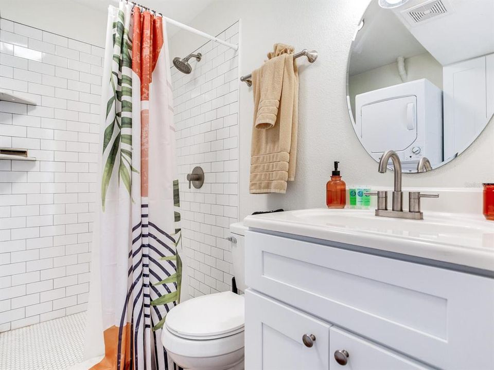 For Sale: $374,900 (3 beds, 2 baths, 1176 Square Feet)