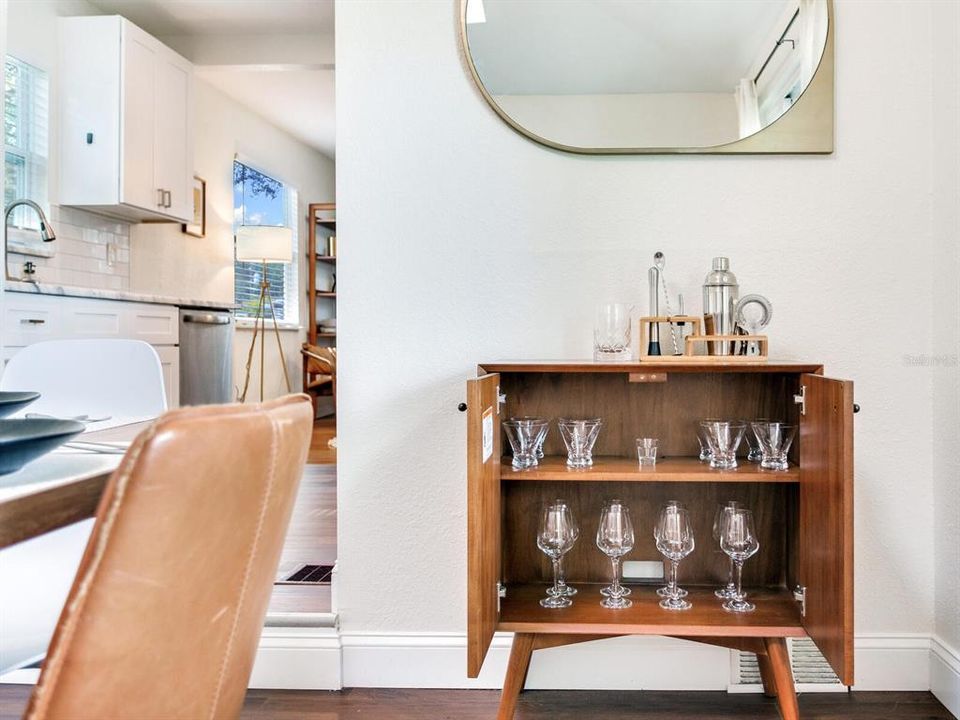 For Sale: $374,900 (3 beds, 2 baths, 1176 Square Feet)