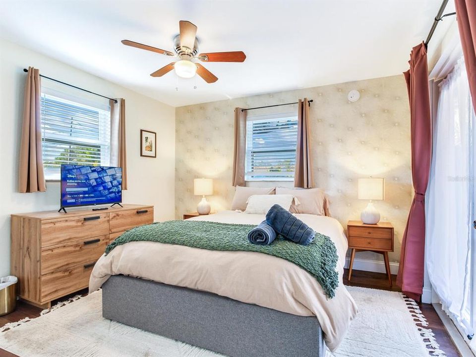 For Sale: $374,900 (3 beds, 2 baths, 1176 Square Feet)