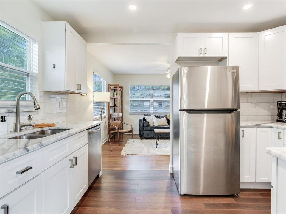 For Sale: $374,900 (3 beds, 2 baths, 1176 Square Feet)