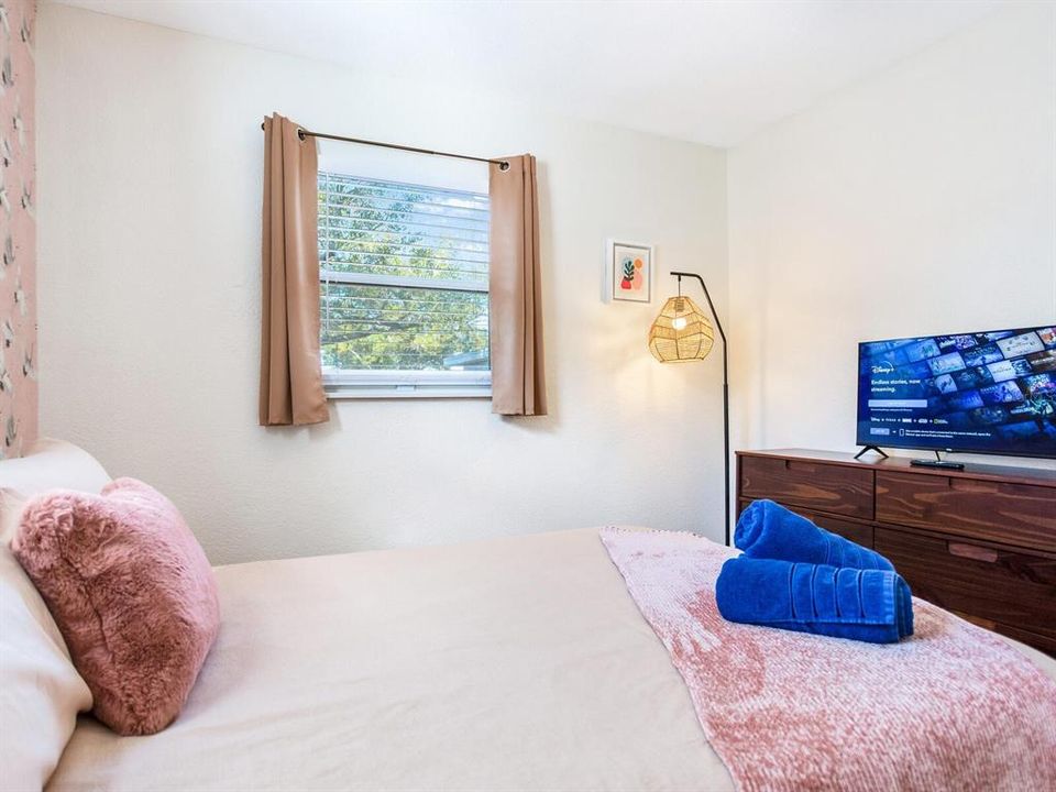 For Sale: $374,900 (3 beds, 2 baths, 1176 Square Feet)