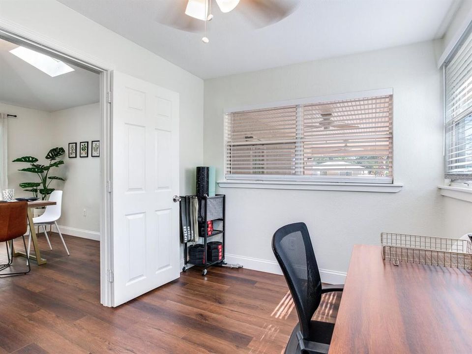 For Sale: $374,900 (3 beds, 2 baths, 1176 Square Feet)