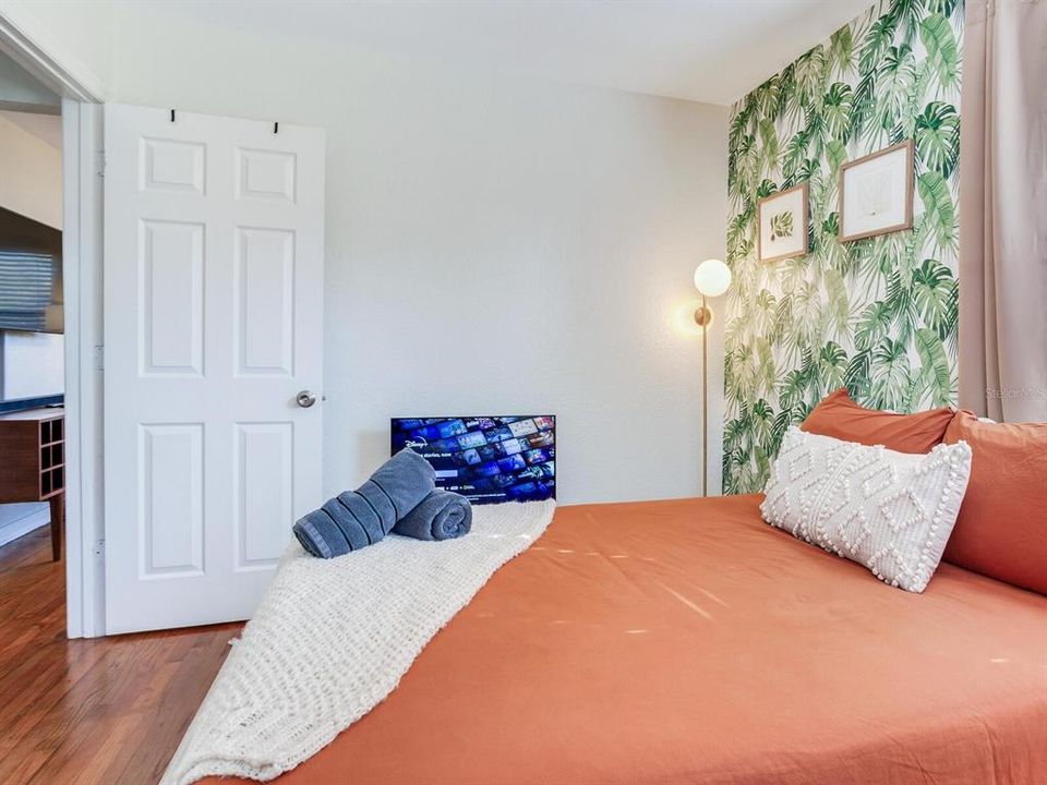 For Sale: $374,900 (3 beds, 2 baths, 1176 Square Feet)