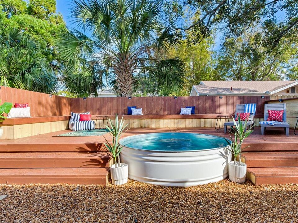 For Sale: $374,900 (3 beds, 2 baths, 1176 Square Feet)