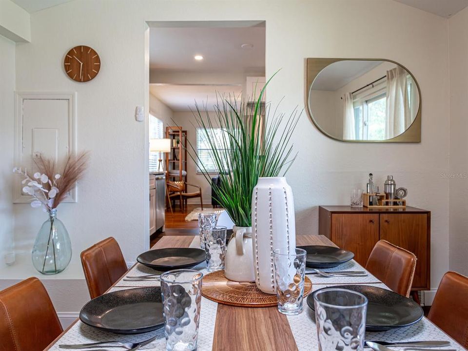 For Sale: $374,900 (3 beds, 2 baths, 1176 Square Feet)