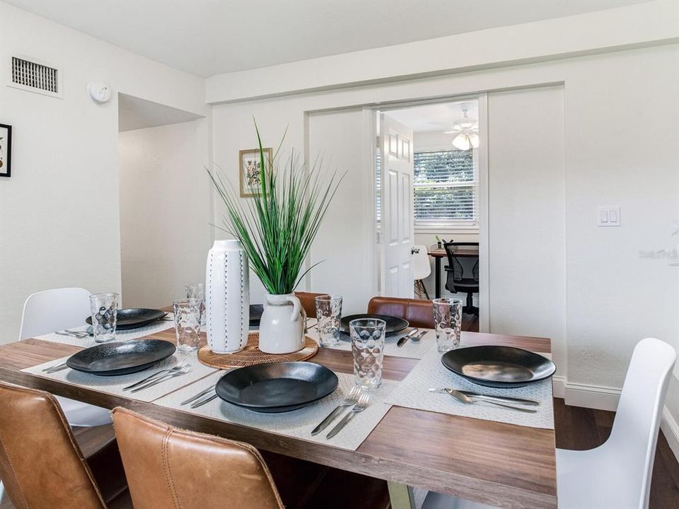 For Sale: $374,900 (3 beds, 2 baths, 1176 Square Feet)