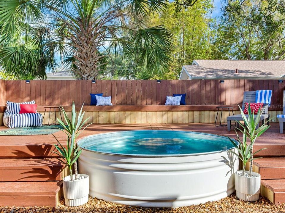 For Sale: $374,900 (3 beds, 2 baths, 1176 Square Feet)