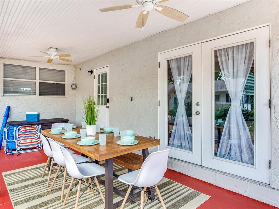 For Sale: $374,900 (3 beds, 2 baths, 1176 Square Feet)