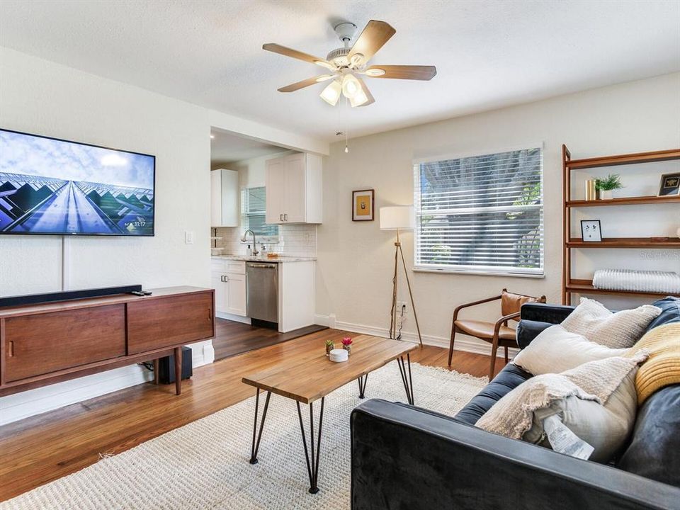 For Sale: $374,900 (3 beds, 2 baths, 1176 Square Feet)