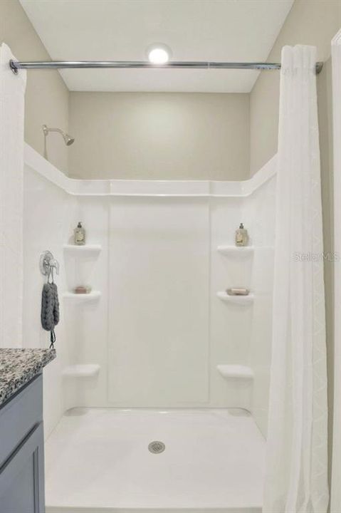 En Venta: $299,990 (4 camas, 2 baños, 1665 Pies cuadrados)