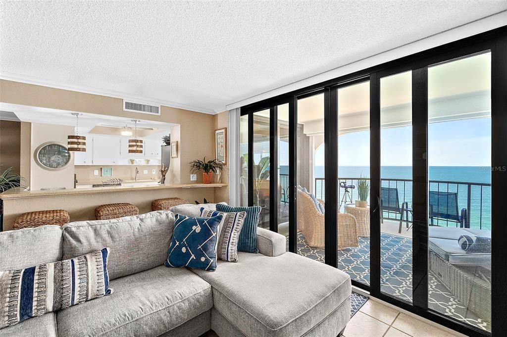 待售: $449,900 (2 贝兹, 2 浴室, 1700 平方英尺)