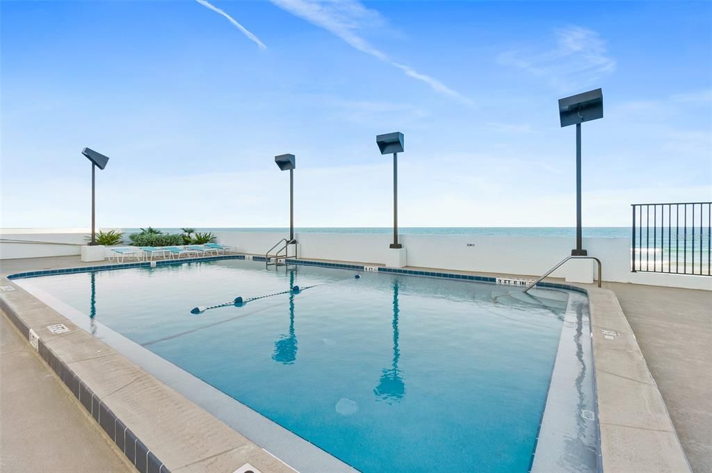 待售: $449,900 (2 贝兹, 2 浴室, 1700 平方英尺)