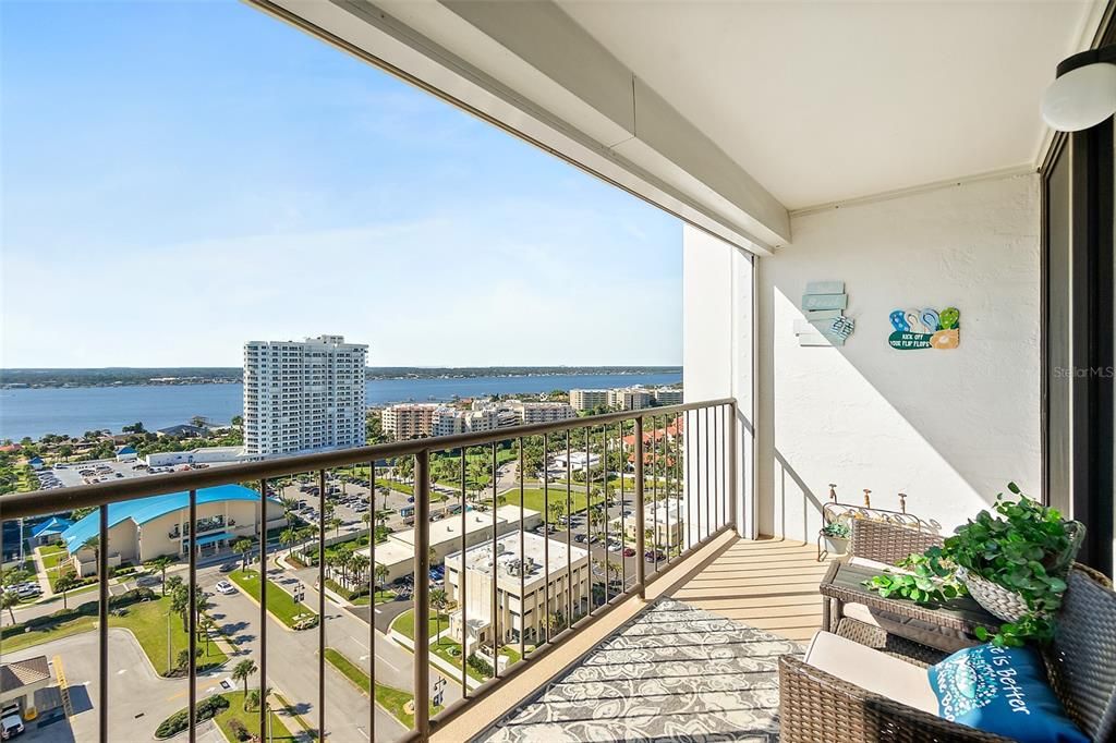 待售: $449,900 (2 贝兹, 2 浴室, 1700 平方英尺)