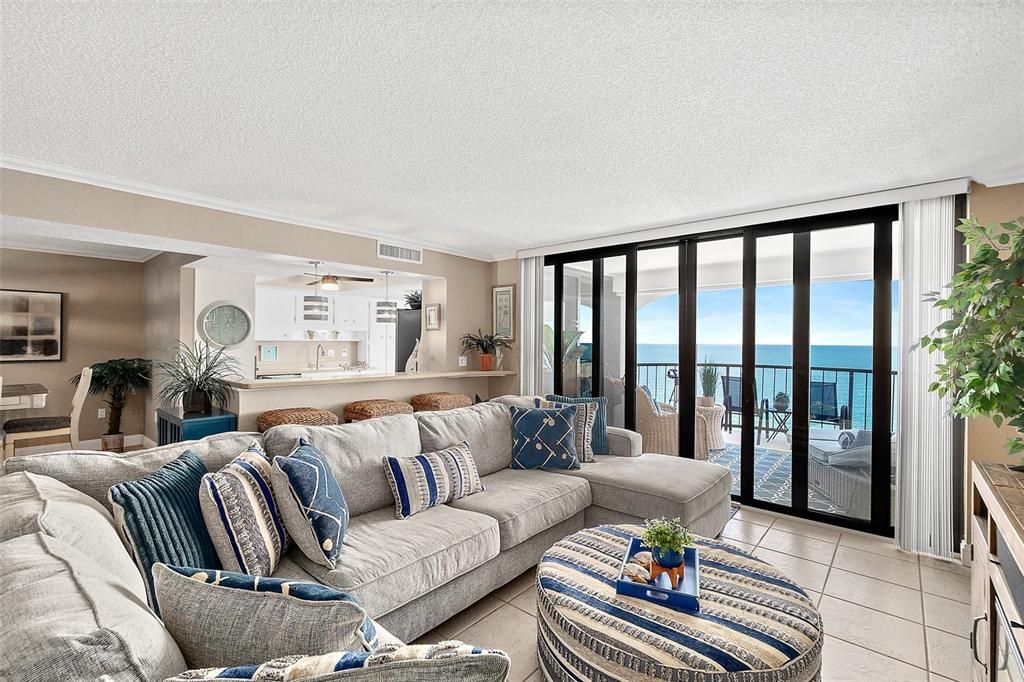 待售: $449,900 (2 贝兹, 2 浴室, 1700 平方英尺)