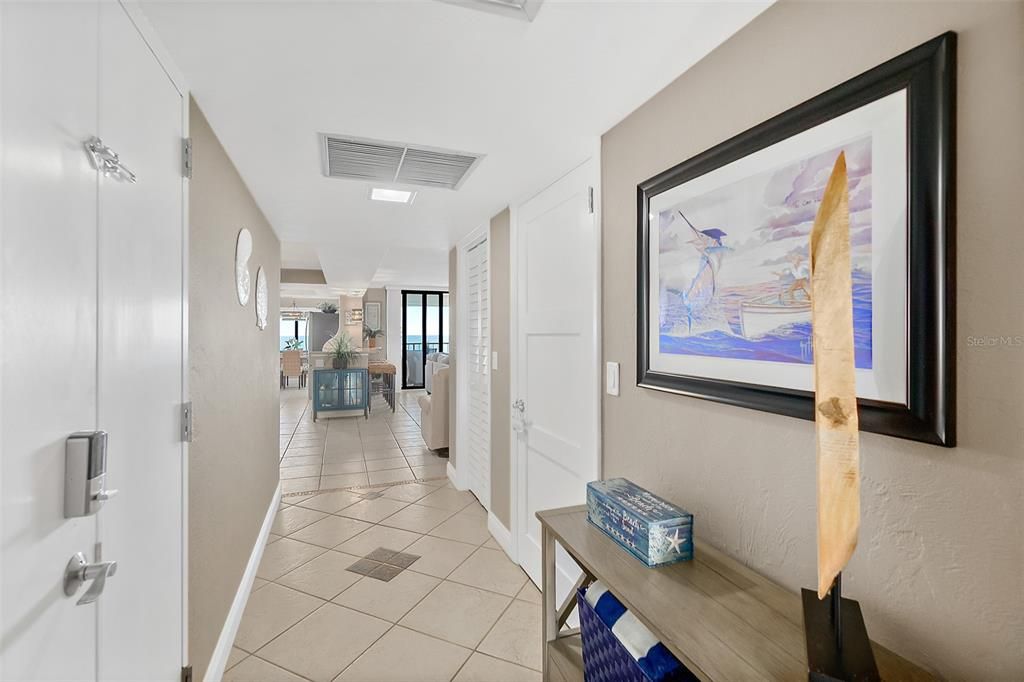 待售: $449,900 (2 贝兹, 2 浴室, 1700 平方英尺)