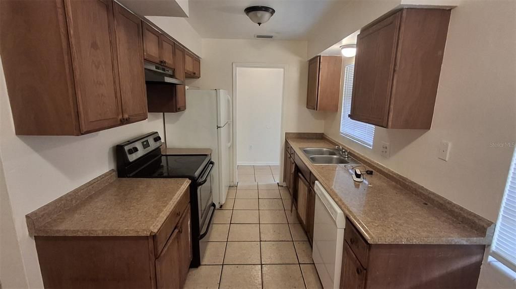 На продажу: $219,900 (3 спален, 1 ванн, 1224 Квадратных фут)