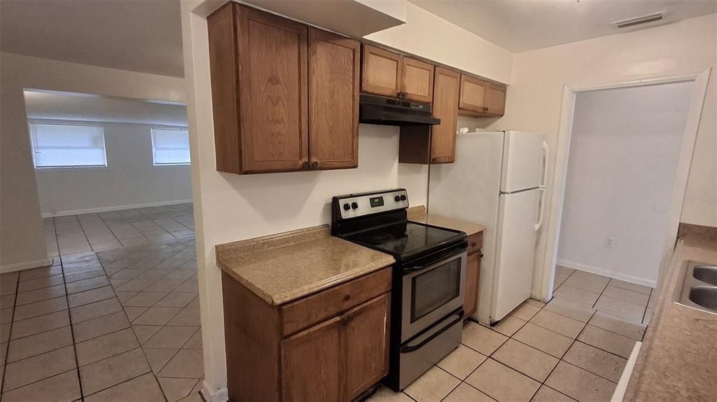 На продажу: $219,900 (3 спален, 1 ванн, 1224 Квадратных фут)