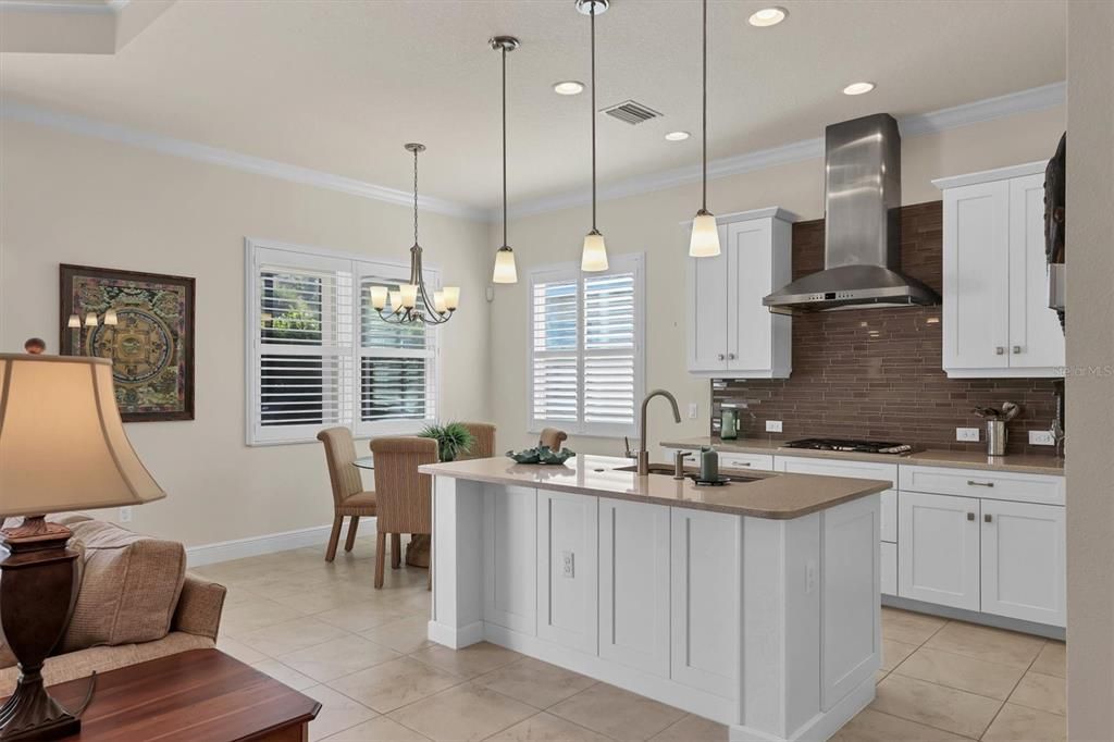 待售: $649,000 (3 贝兹, 2 浴室, 2138 平方英尺)