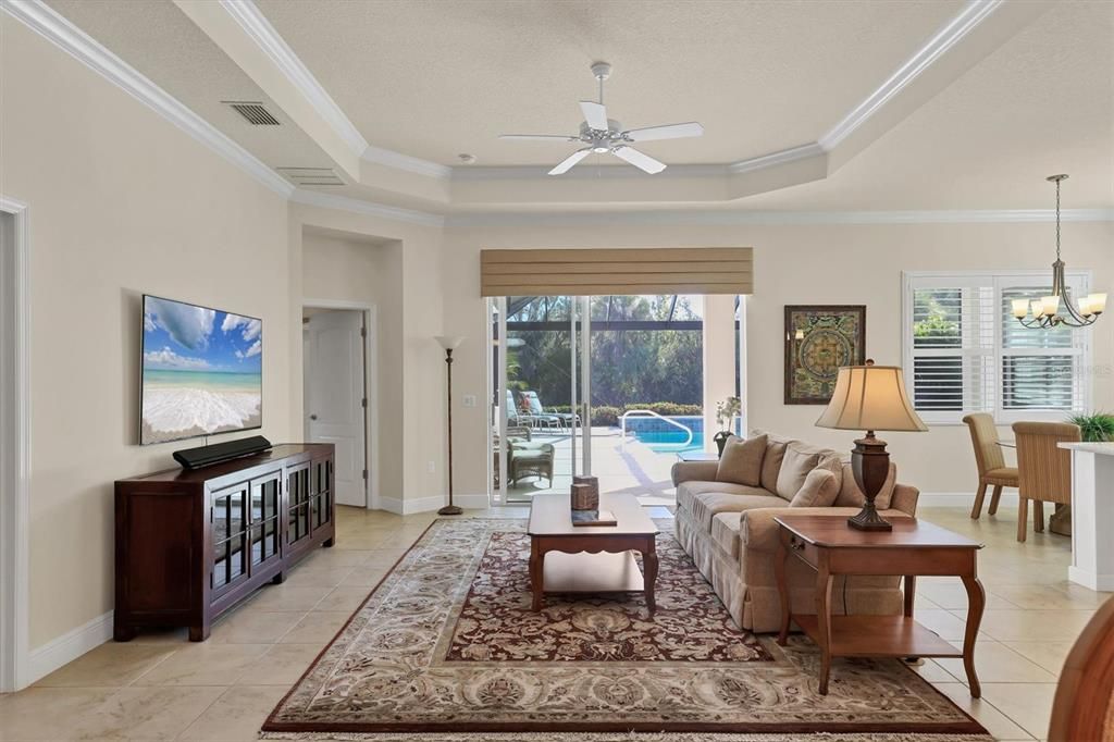 待售: $649,000 (3 贝兹, 2 浴室, 2138 平方英尺)