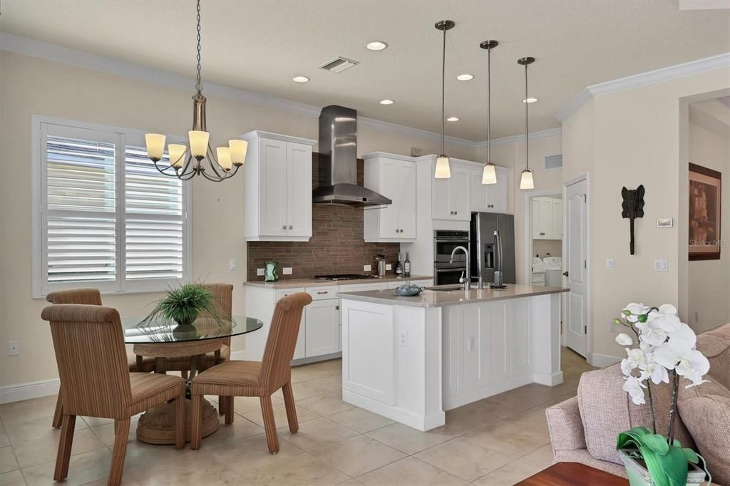 待售: $649,000 (3 贝兹, 2 浴室, 2138 平方英尺)