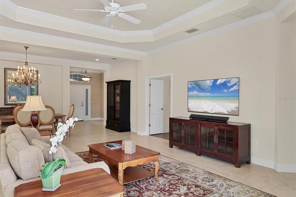 待售: $649,000 (3 贝兹, 2 浴室, 2138 平方英尺)