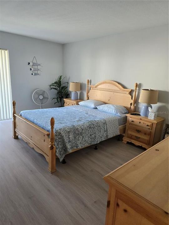 На продажу: $195,000 (2 спален, 2 ванн, 1056 Квадратных фут)