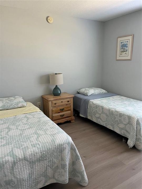 На продажу: $195,000 (2 спален, 2 ванн, 1056 Квадратных фут)