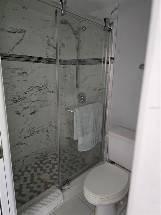 На продажу: $195,000 (2 спален, 2 ванн, 1056 Квадратных фут)