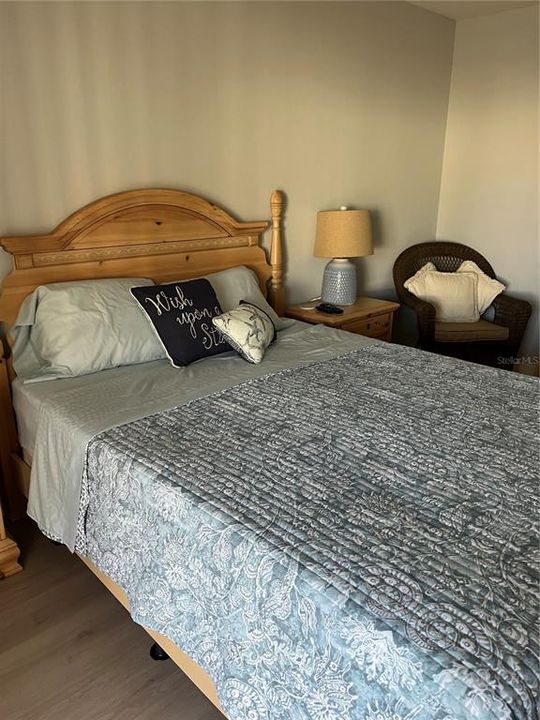 На продажу: $195,000 (2 спален, 2 ванн, 1056 Квадратных фут)