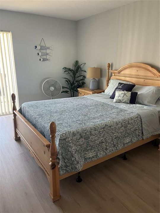 На продажу: $195,000 (2 спален, 2 ванн, 1056 Квадратных фут)