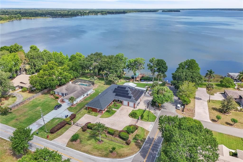 For Sale: $849,000 (4 beds, 5 baths, 3754 Square Feet)