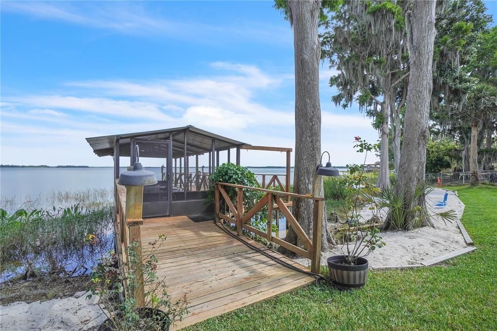 For Sale: $849,000 (4 beds, 5 baths, 3754 Square Feet)