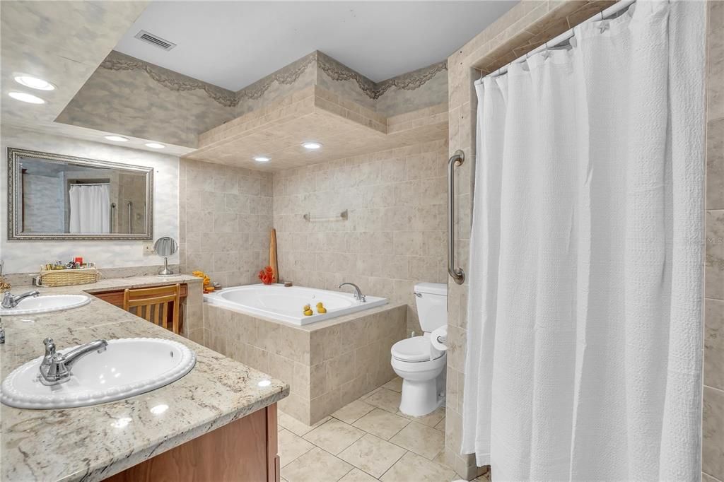 For Sale: $849,000 (4 beds, 5 baths, 3754 Square Feet)