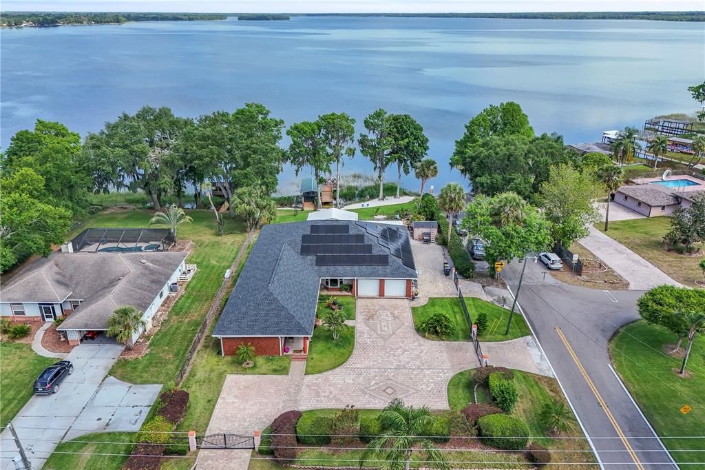 For Sale: $849,000 (4 beds, 5 baths, 3754 Square Feet)